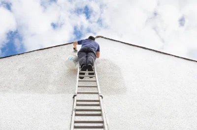 Peinture extérieure à Labeaume — façades et ravalement